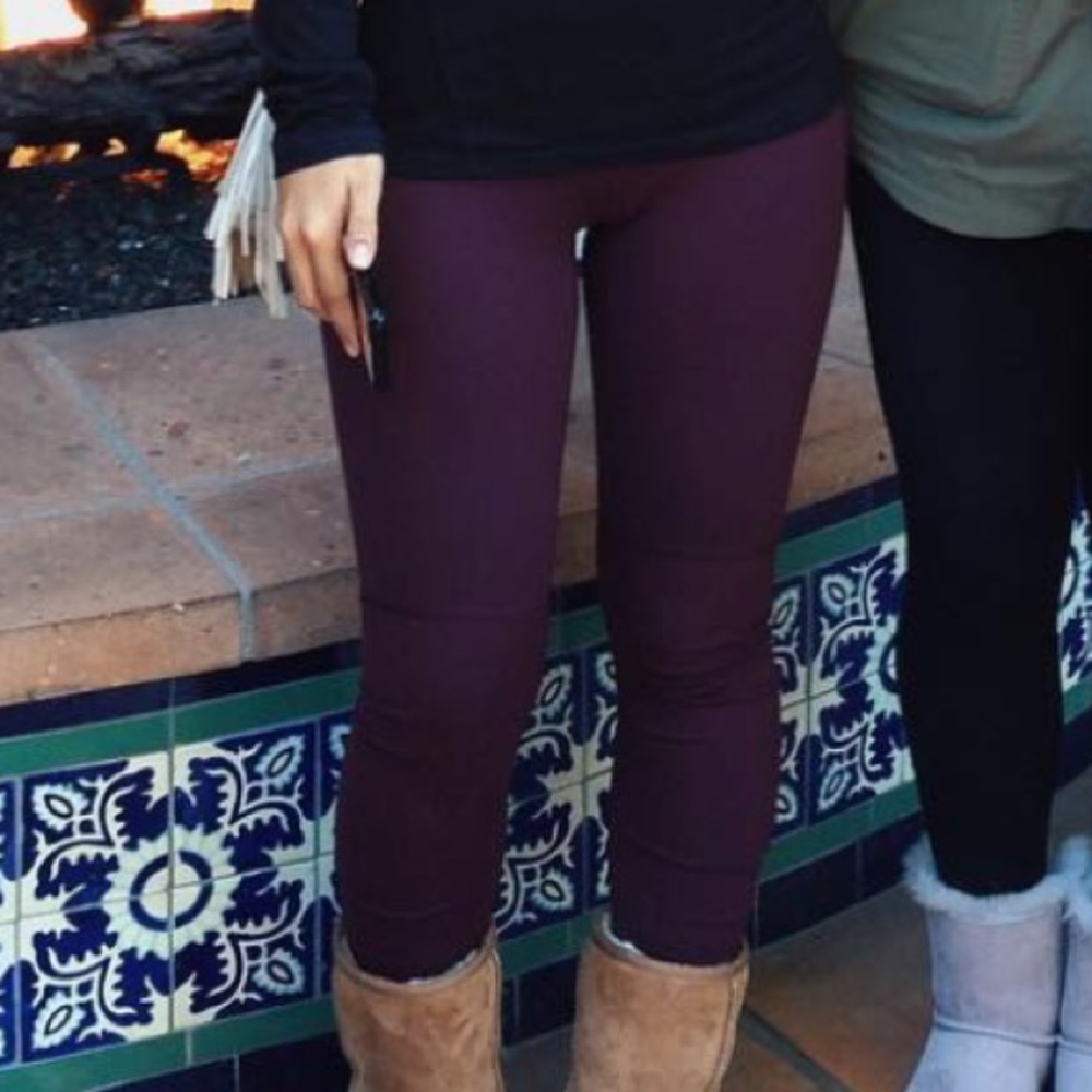 Lululemon maroon leggings